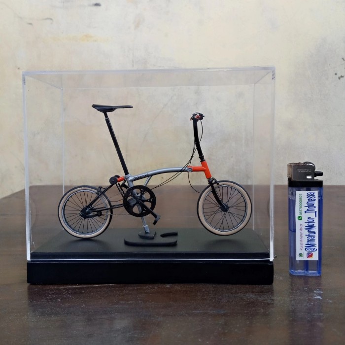 DIECAST MINIATUR SEPEDA BROMPTON + BOX AKRILIK HANDMADE