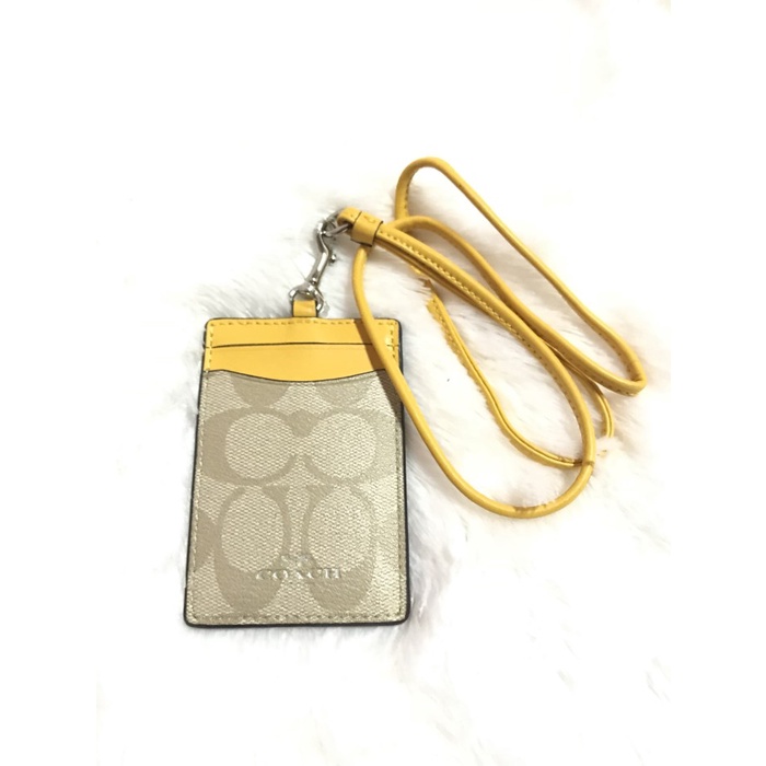 

✨Sale Gantungan Id Card : Coach Lanyard Warna Kuning Terbaru