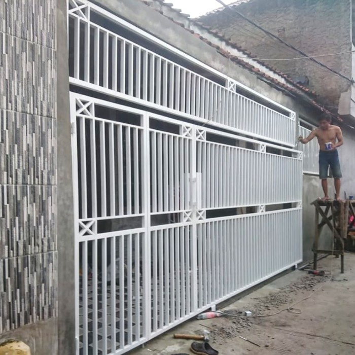 [Ori] Pintu Dorong Gerbang Garasi Minimalis Besi Holo - Bengkel Las Depok Berkualitas