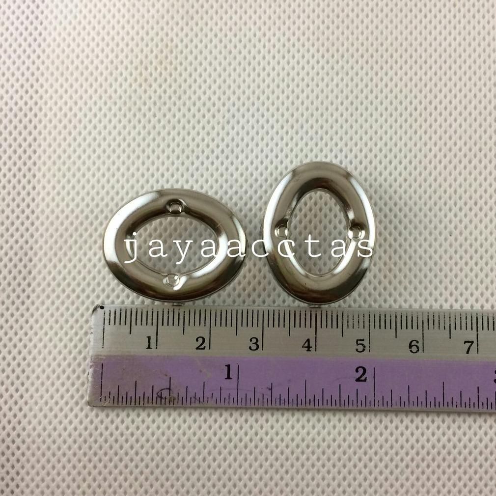 

Kekinian - kunci putar tas oval 2.5 cm/12 pcs bandung !!