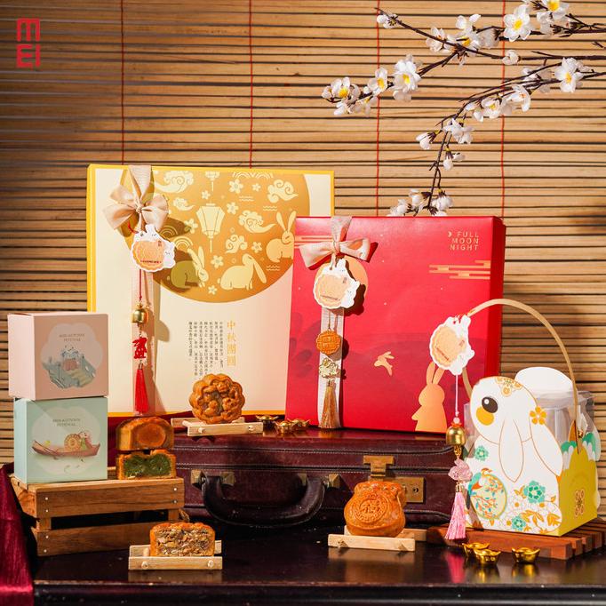 

Best Seller Premium Hampers Mooncake / Kue Bulan With Hongkong Ingredients Stok Terbatas