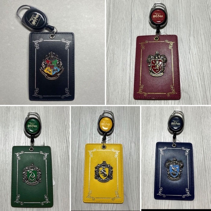 

Card Holder Asrama Gryffindor, Slytherin, Ravenclaw Usj Promo Terbaru