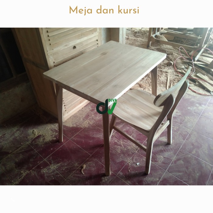 UJ 256 Meja belajar anak kayu jati dan kursi jati / meja setrika kayu - Meja saja
