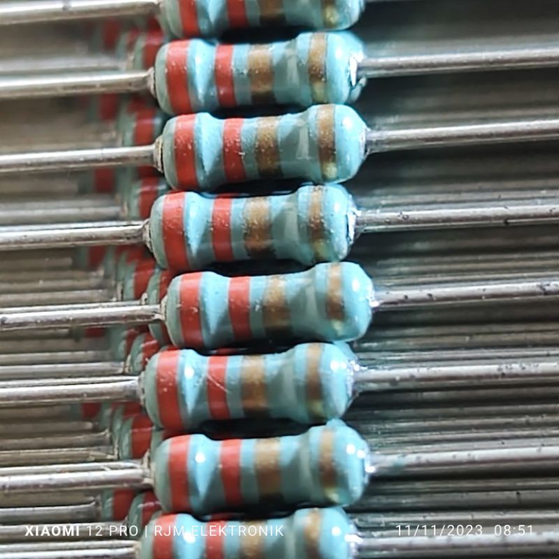 10 pcs resistor 3.3 ohm japan 1/2 watt