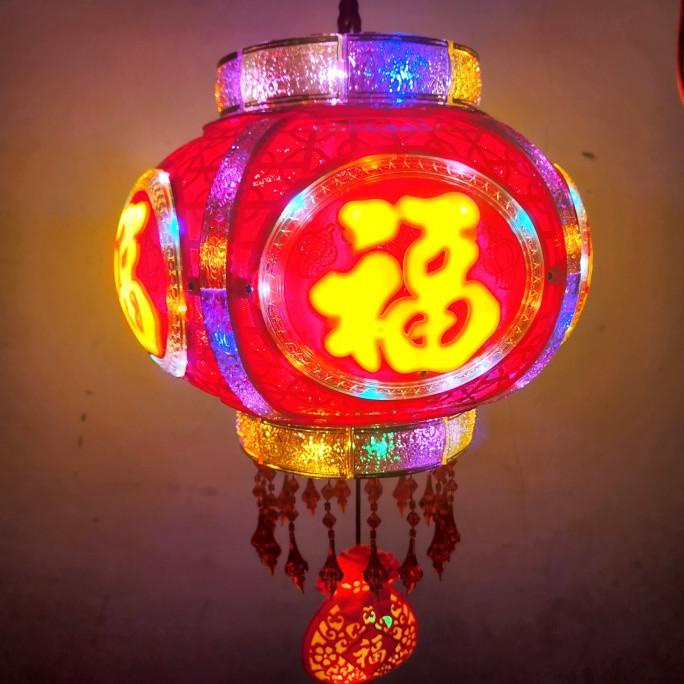 XIEXIENIN Lampion LED Tulisan Fu Hoki Lampion Merah Putar Lampu LED Lampu Imlek