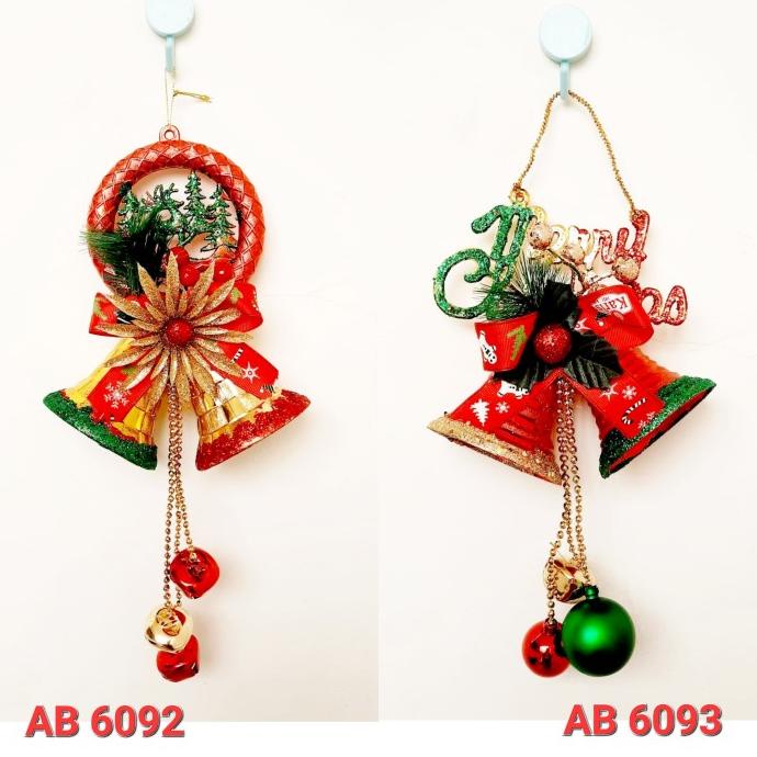 

Krans Natal Snowman Hiasan Lingkar Ranting Pintu Dekorasi Parcel Natal Limited Edition