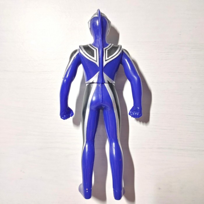 uhs ultraman agul v1 gaia action figure vinyl 16 cm bandai original telorayampuyuh