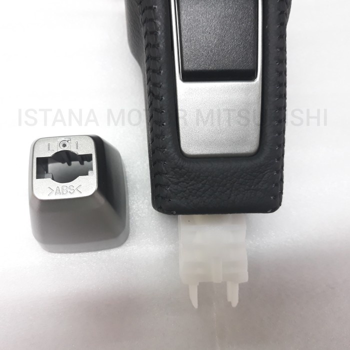 Shift Knob Tuas Versneling Matic Asli Mitsubishi Pajero Sport star