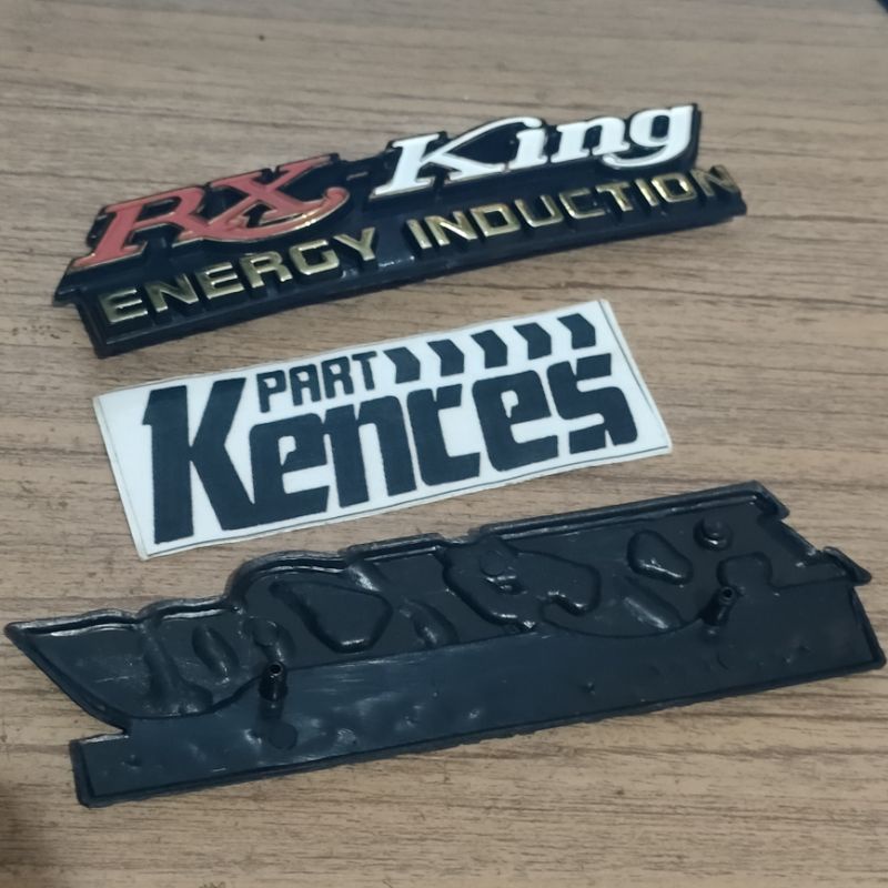 EMBLEM DOF ACCU RXKING ENERGY INDUCTION LIST MERAH KIRI KANAN SET