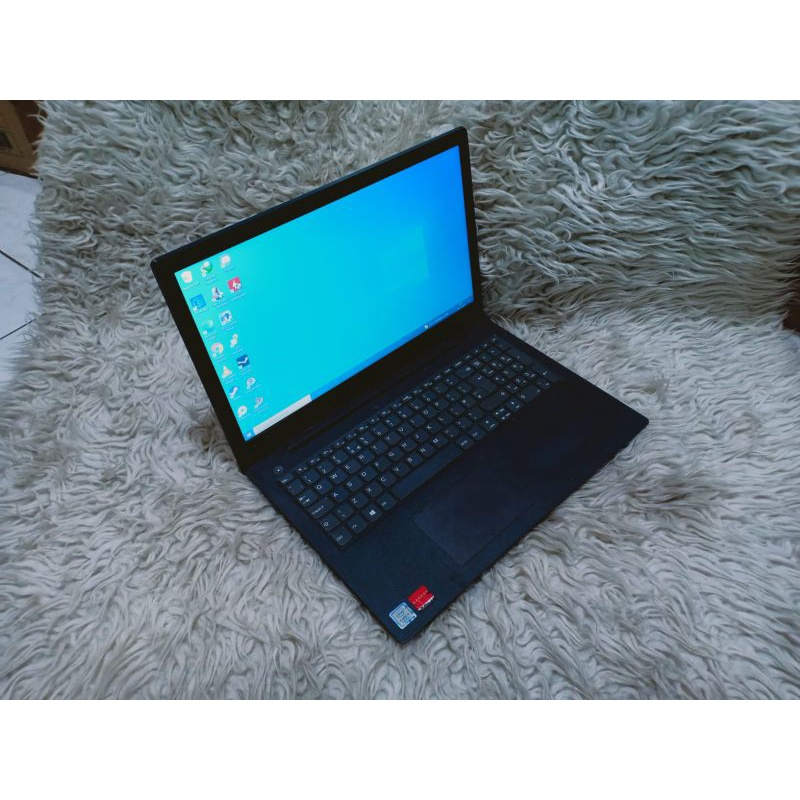 Laptop Lenovo V130-15IKB Ram 4gb HDD 1000gb core i3 gen7 Double VGA Gaming