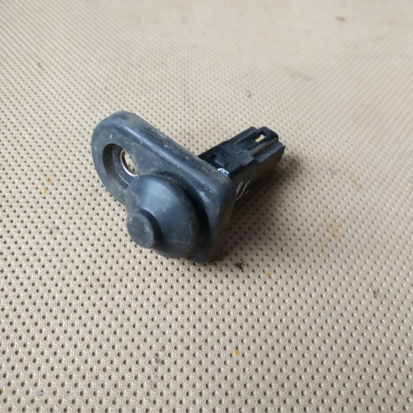 Switch Pintu Hyundai Accent Cakra Original