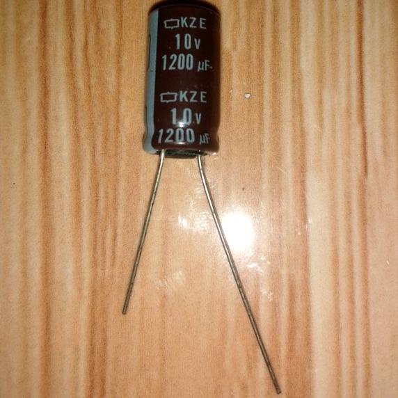 C Elco Elko 1200uF 10V 1200 uF 10 V
