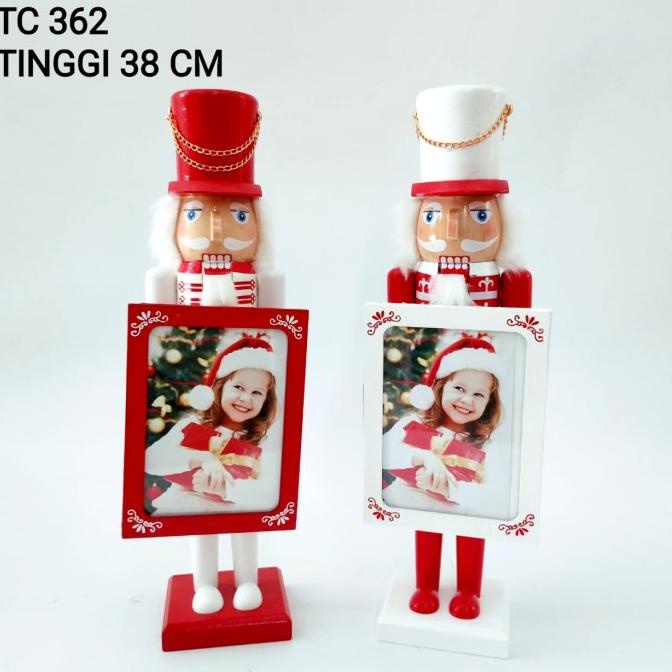 

Patung Kayu Nutpigura Foto Kado Special Natal Santa Merah Box Original