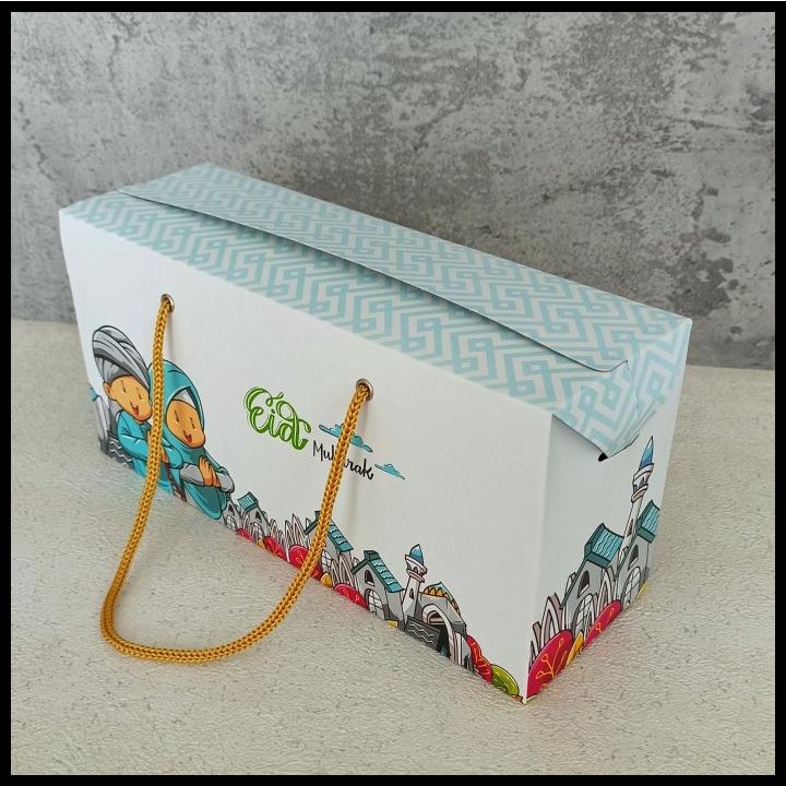 

BEST DEAL PAPER BAG LEBARAN - BOX IDUL FITRI MUAT 3 TOPLES 27.5 X 9,2 X 13,1 CM !!!!!!
