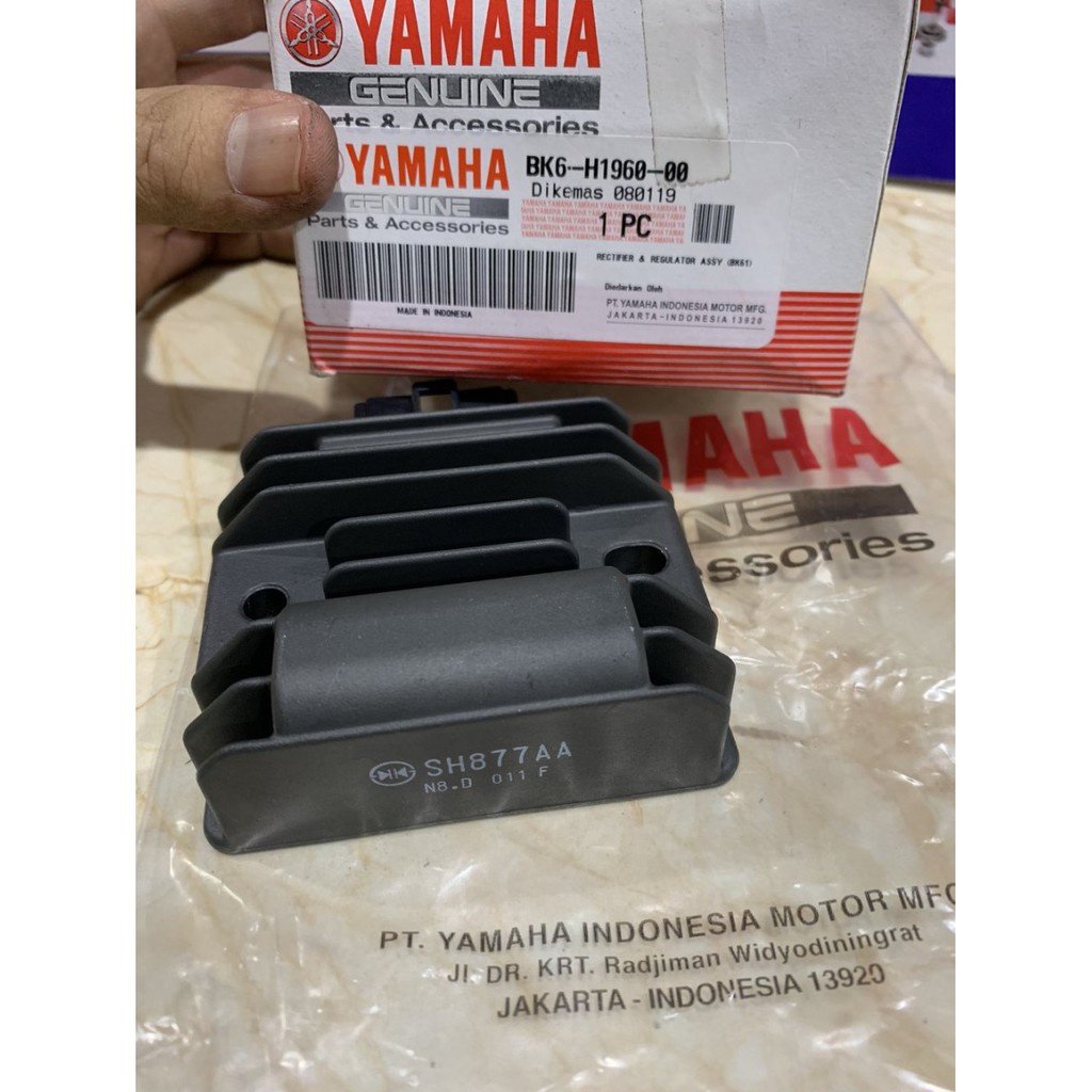 REC & REGULATOR ASSY R15 YZF155 BK6-H1960-00