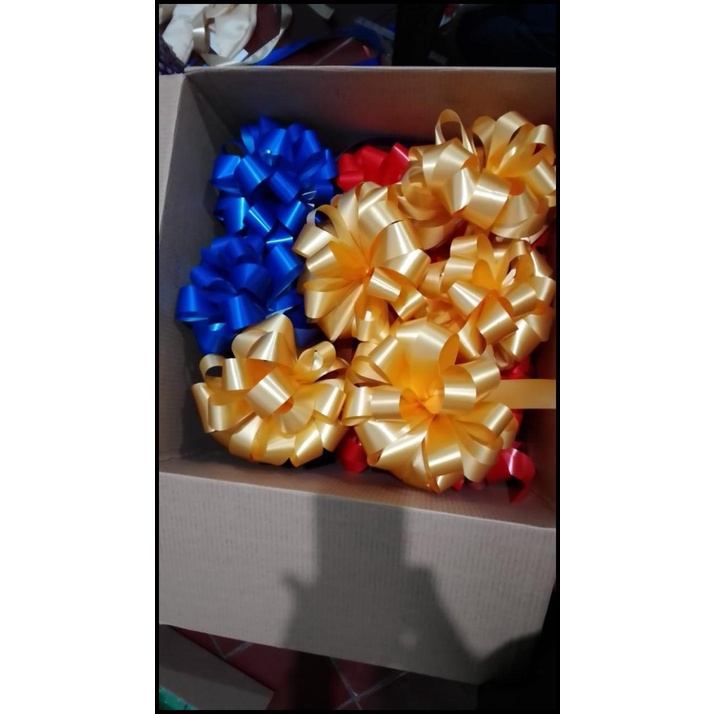

GRATIS ONGKIR PITA KADO BUNGA POMPOM BESAR UKURAN POMPOM 20CM DAN 25CM CUSTOM WARNA