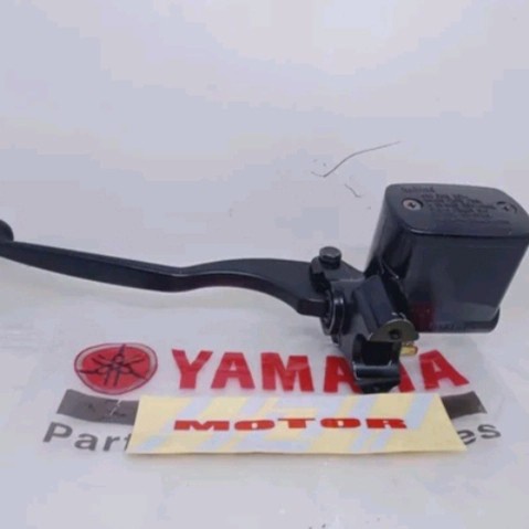 {BEKAS} Master Rem Depan Kiri Yamaha R25 Xmax X Max Orisinil Berkualitas