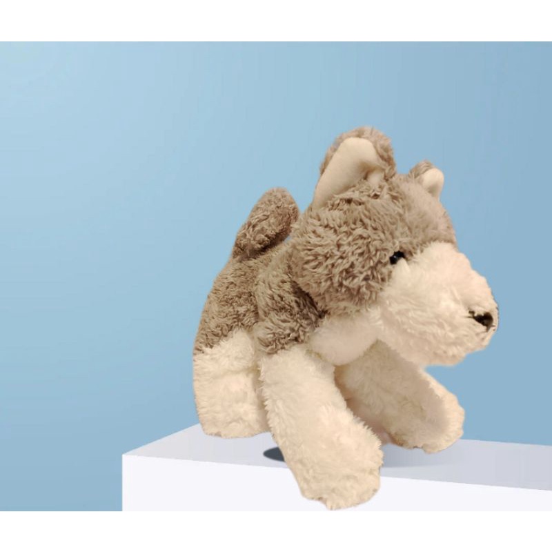 boneka srigala prelove