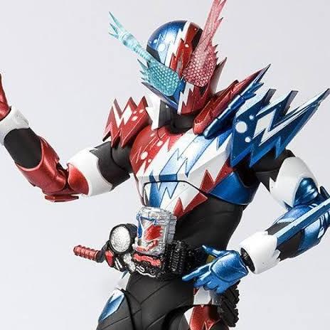 fiw SHF Kamen Rider Build Rabbit Tank Version Figuarts Figure