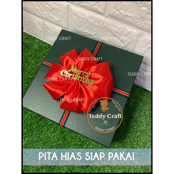 

DISKON PITA HIAS SIAP PAKAI NATAL BULAT - MERRY CHRISTMAS RIBBON HAMPERS KADO !!