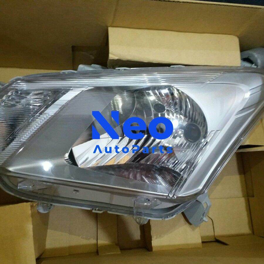 Headlamp Lampu Depan Head Lamp Isuzu Dmax 2016 Keatas 2500