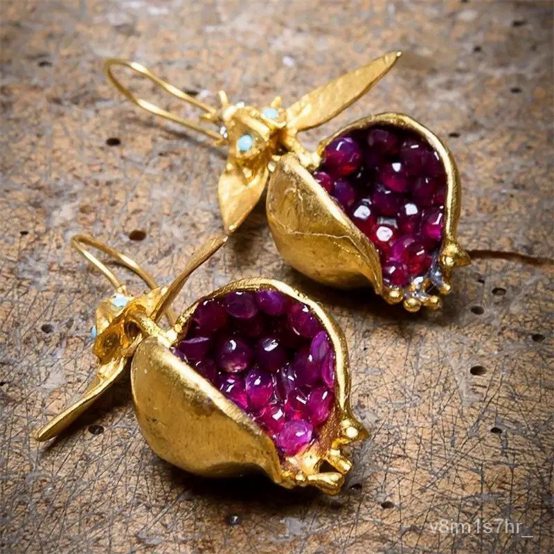 Boho Anting-Anting Menjuntai Desain Delima Warna Emas Antik untuk Wanita Anting-Anting Kait Zirkon K