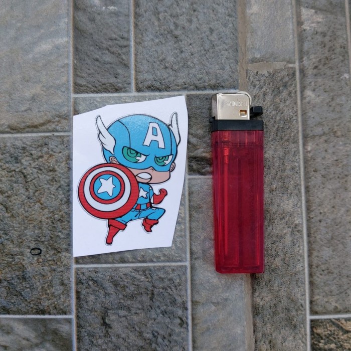 

Terlaris - Stiker Vinyl Karakter Captain America Kartun Motor Helm Laptop HP Buku