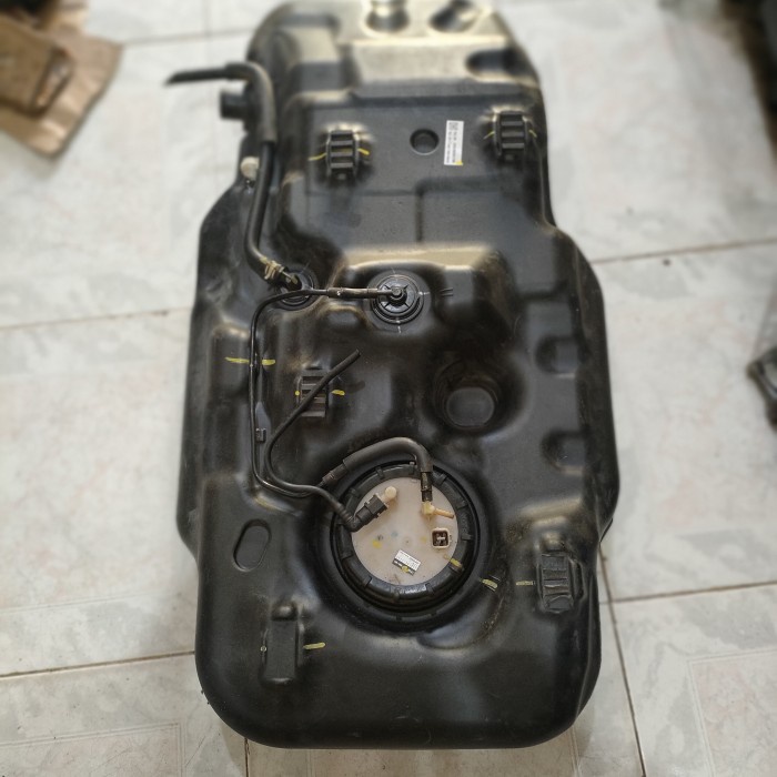 Tangki Bensin Mobilio Original Copotan