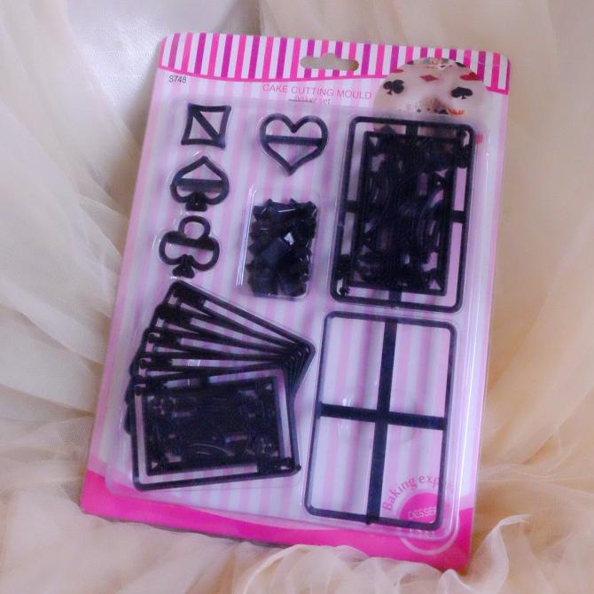 

Laris Card Stamp/Cutter