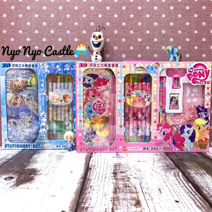 

SALE Stationary Set 8in1 Alat Tulis Anak Crayon Putar 6 Color TsumTsum Cars Termurah