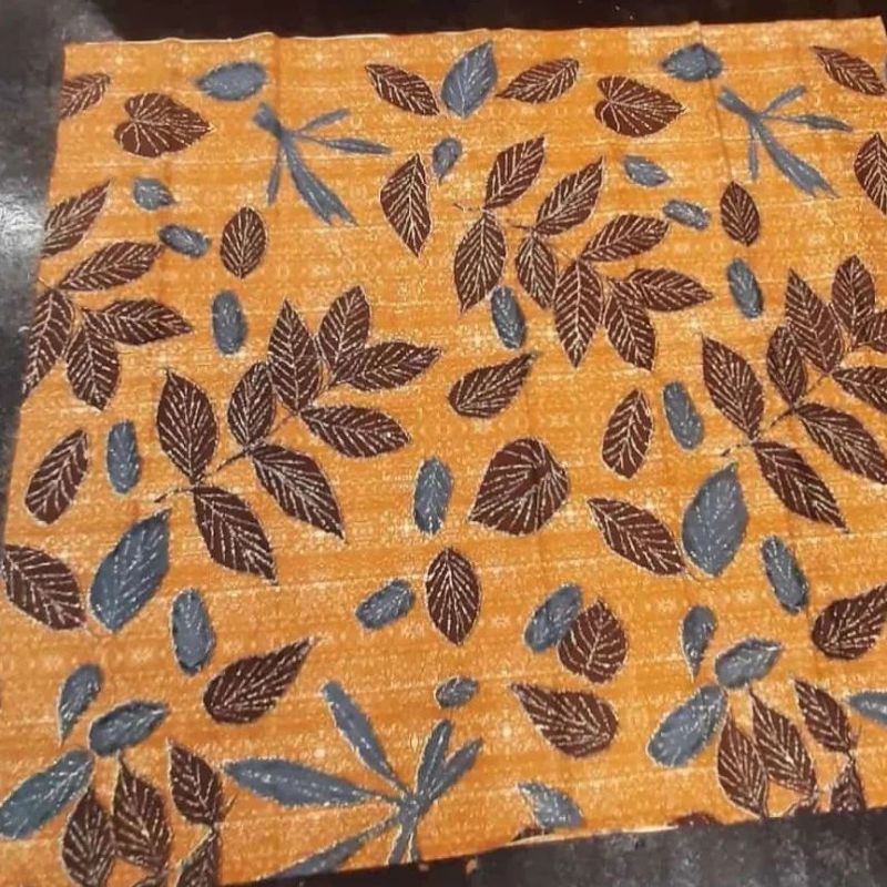 TERMURAH KAIN BATIK LAWEYAN SOLO MOTIF DAUN ECOPRINT KUNING C236