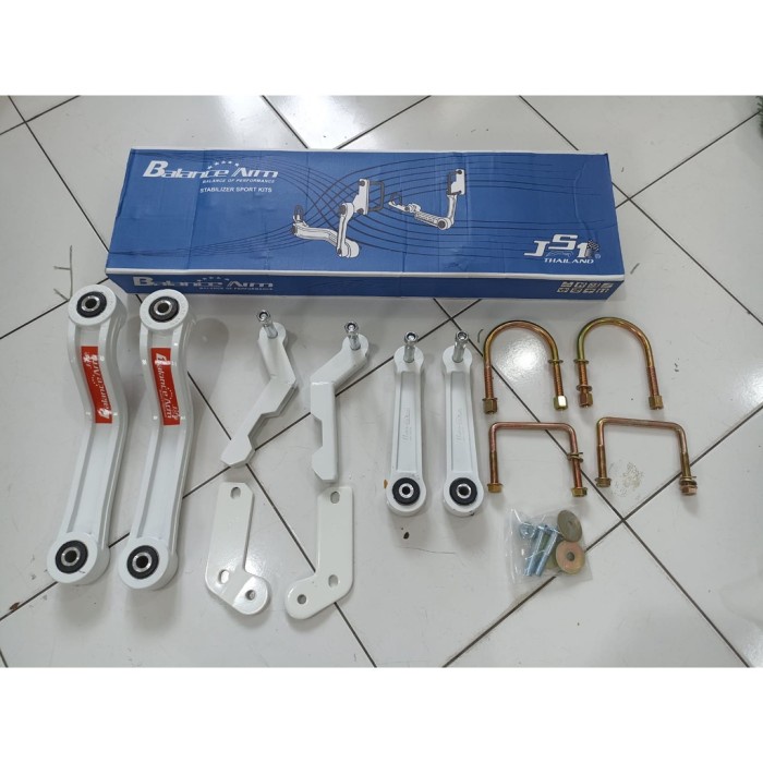 Balance Arm / Stabilizer Belakang Fortuner JS1