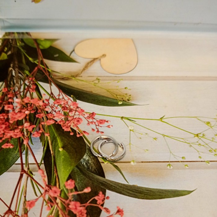 [Baru] Anting Jepit Bulat Ukir Mas Putih Limited