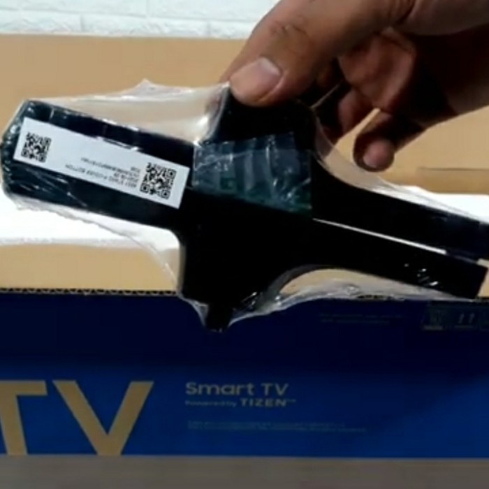 [Ori] Kaki Tv Samsung 32T4500 Smart Tv Limited