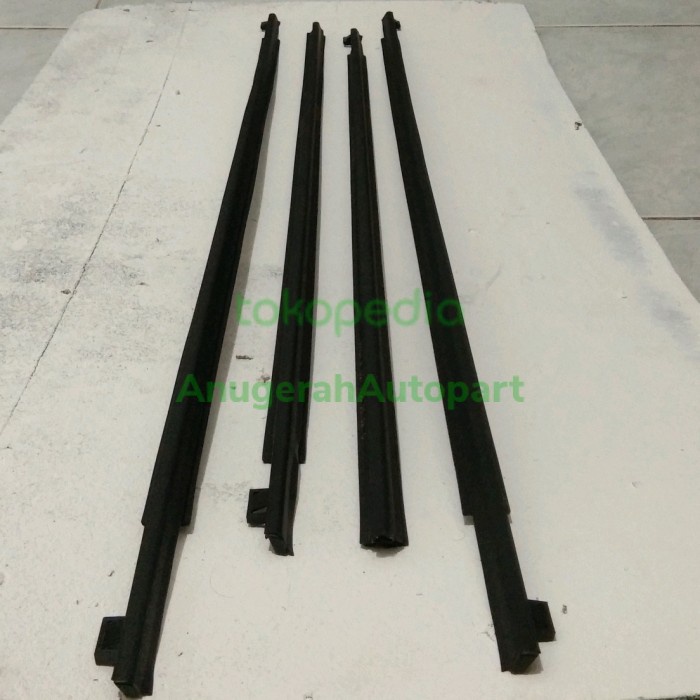 ✅Ori Pelipit Kaca Luar Avanza Vvt-I 2004-2011 Berkualitas