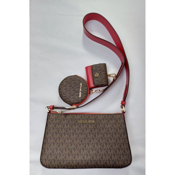 ✨New Michael Kors Jet Set Travel Small Tech Attach Red Berkualitas