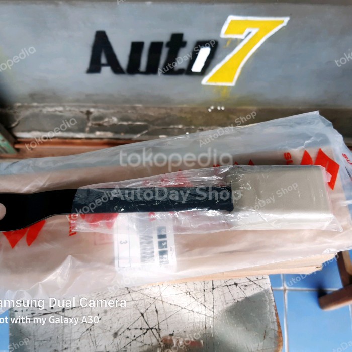 Asli Colokan Safety Belt Depan Satuan Ertiga Original