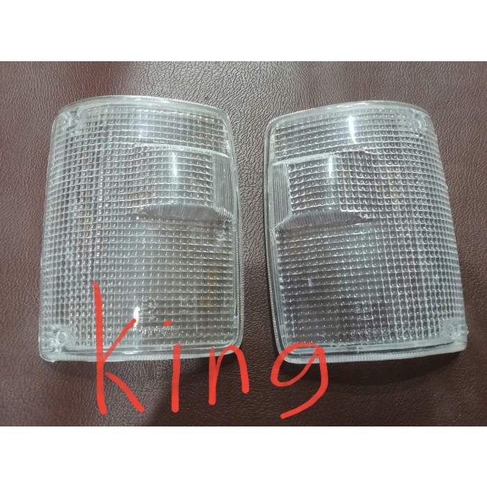 MIKA LAMPU SEN DEPAN PANTHER 2.3-PANTHER 2.5-PANTHER PICK UP 2PCS