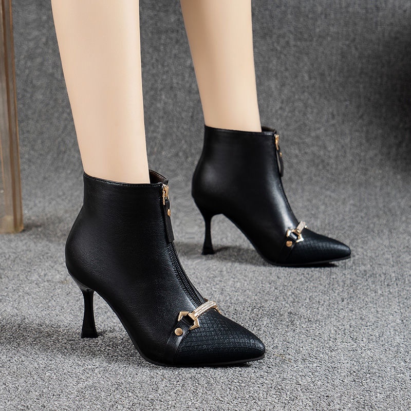 Hak Tinggi Wanita, Hak Tinggi Stiletto Lancip Ritsleting Depan