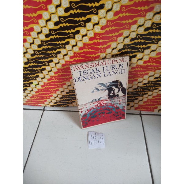 Buku Iwan Simatupang Tegak lurus dengan langit