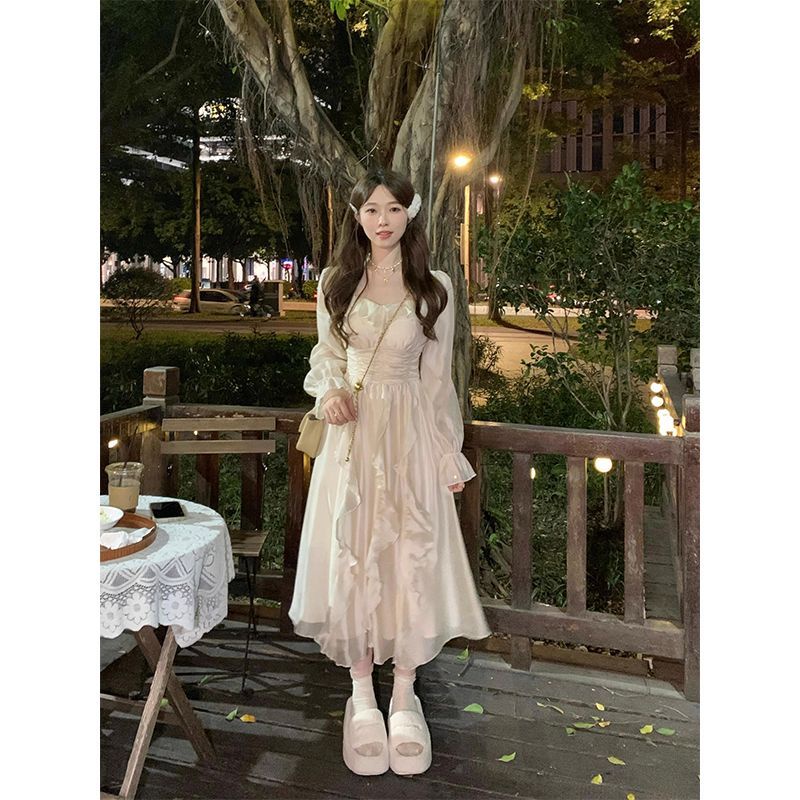 Gaun peri aprikot gaun lengan panjang kecil/gaun gaya korea/gaun peri/gaun putih