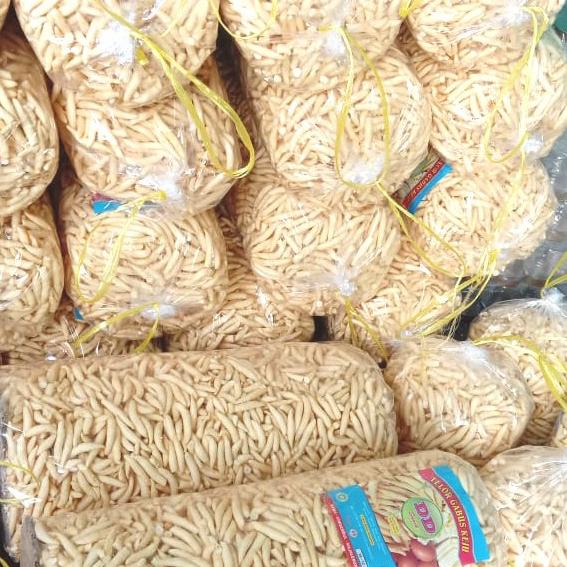 

READY STOCK CEMILAN SNACK GABUS KEJU/JAJANAN STIK KEJU/TELUR GABUS KEJU 1 BALL !!!!!