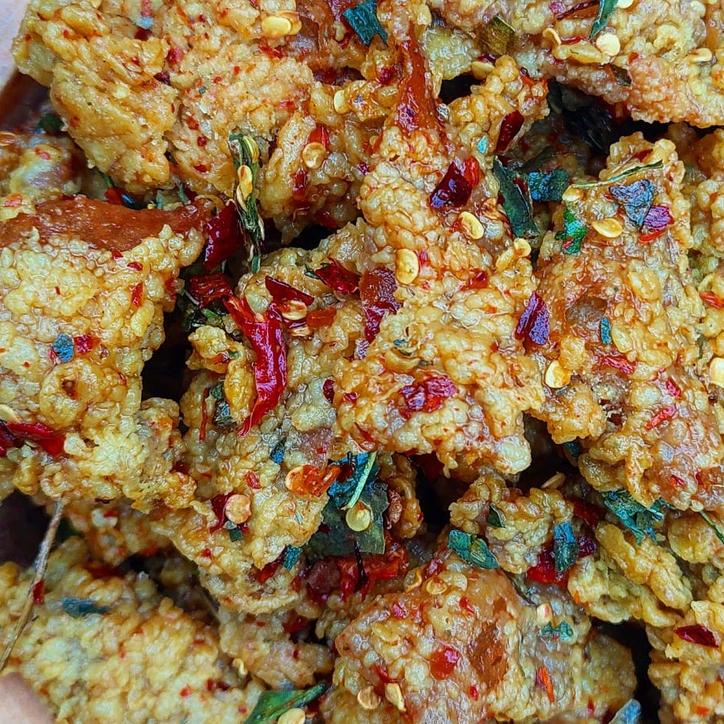 

Keripik Kulit Pedas Daun Jeruk 500Gr