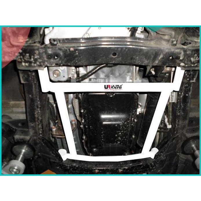 Aksesoris / Stabiliser / Front lower bar ULTRA RACING Pajero Sport 16+
