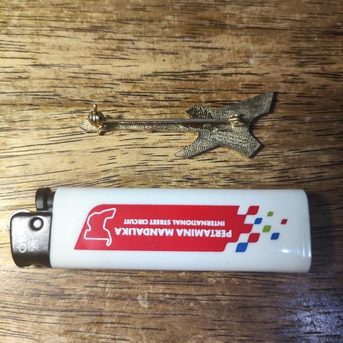 BISA COD - PIN HARD ROCK CAFE STOCKHOLM WHITE KILLER GUITAR PIN