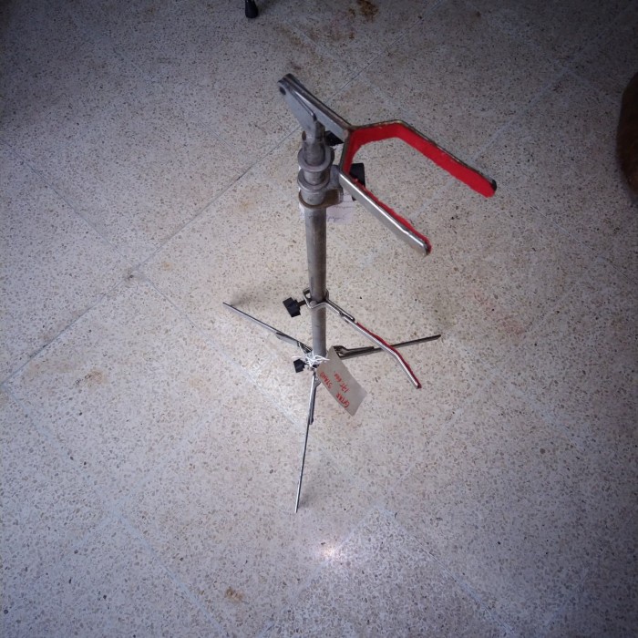 Stand Gitar - Stand Gitar Listrik (Go-Jek Only)