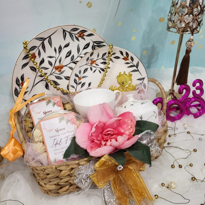 

{{{{}}] Paket Dekorasi Lebaran Idul Fitri Hampers Parcel Hadiah Kue Kering 018