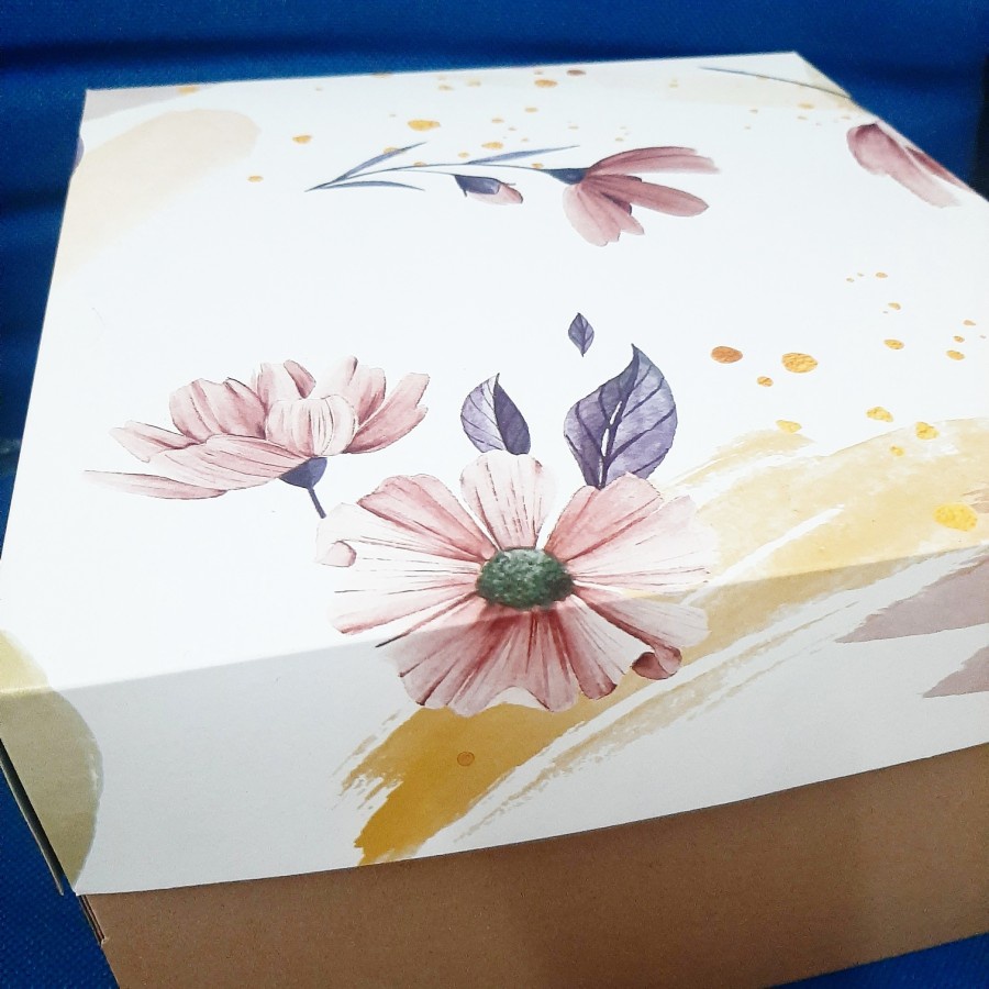 

5 pcs dus kue box cake kardus white flower size 25 x 25 x 10 cm