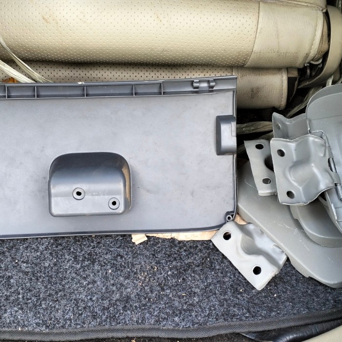 Barang Bagus Tutup Laci Toyota Kijang Kapsul Th 2000 Up