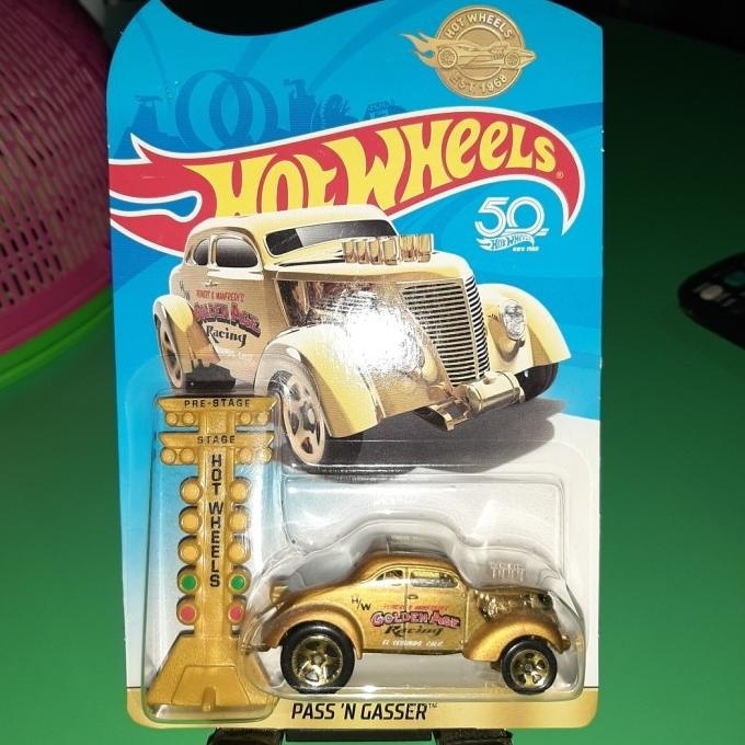 hotwheels pass n gasser gold 50th